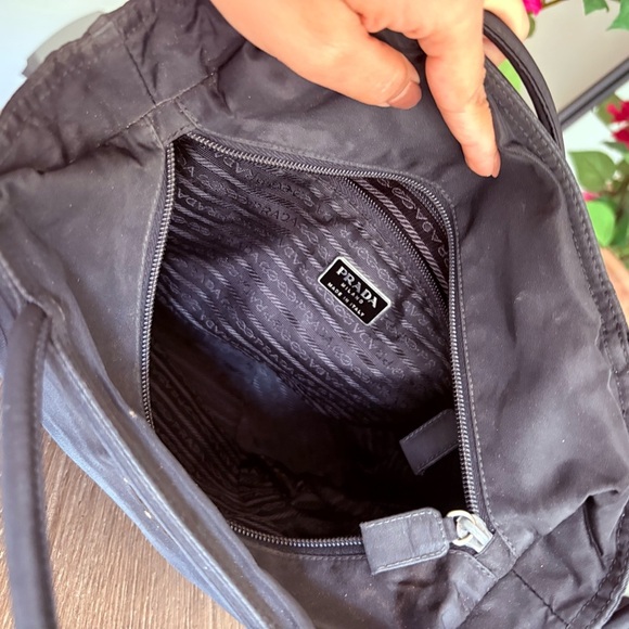 Prada Black Nylon Tote Bag Sleek Minimalist Design - Picture 10 of 12
